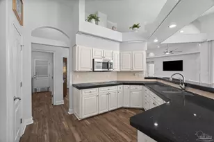 1071 Kelton Blvd, Gulf Breeze, FL 32563 - Photo 32