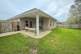 437 Pemberton Ln, Cantonment, FL 32533 - Photo 28