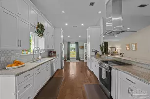 2625 Semoran Dr, Pensacola, FL 32503 - Photo 14