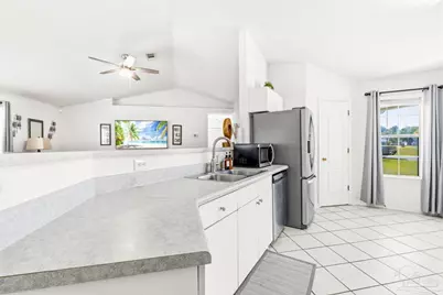 167 Carrier Dr, Pensacola, FL 32506 - Photo 6