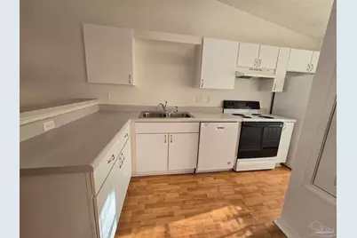 307 Loveland Cir, Pensacola, FL 32526 - Photo 16