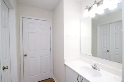 307 Loveland Cir, Pensacola, FL 32526 - Photo 8