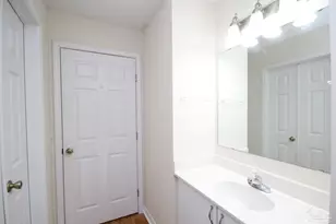 307 Loveland Cir, Pensacola, FL 32526 - Photo 8