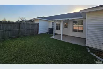 307 Loveland Cir, Pensacola, FL 32526 - Photo 26