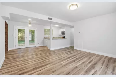 522 S Edgewood Cir, Pensacola, FL 32507 - Photo 2