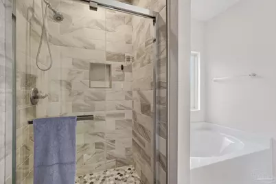 1928 Cambridge Park Dr, Gulf Breeze, FL 32563 - Photo 18