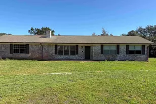 1824 Iris Ln, Navarre, FL 32566 - Photo 1