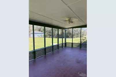 1824 Iris Ln, Navarre, FL 32566 - Photo 18