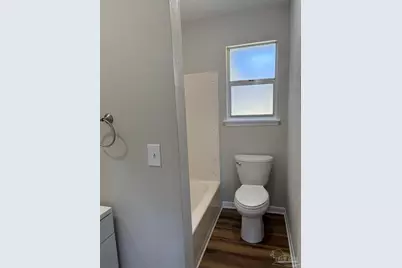 1824 Iris Ln, Navarre, FL 32566 - Photo 14