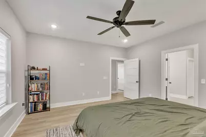 1006 W Lloyd St, Pensacola, FL 32501 - Photo 4