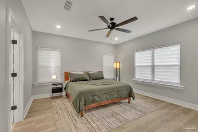 1006 W Lloyd St, Pensacola, FL 32501 - Photo 2