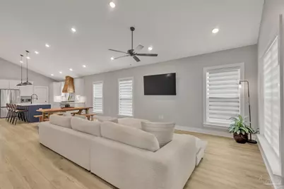 1006 W Lloyd St, Pensacola, FL 32501 - Photo 6