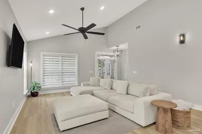 1006 W Lloyd St, Pensacola, FL 32501 - Photo 4