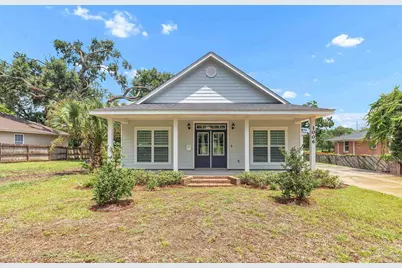 1006 W Lloyd St, Pensacola, FL 32501 - Photo 1