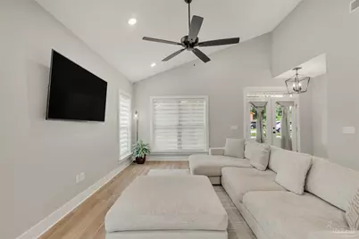 1006 W Lloyd St, Pensacola, FL 32501 - Photo 26