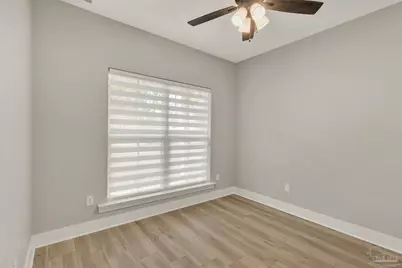 1006 W Lloyd St, Pensacola, FL 32501 - Photo 32