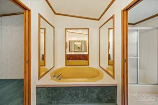 4205 Elvis Presley Dr, Milton, FL 32583 - Photo 4