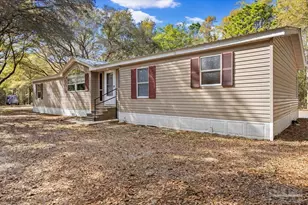 4205 Elvis Presley Dr, Milton, FL 32583 - Photo 2