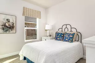 2142 Aqua St, Gulf Breeze, FL 32563 - Photo 16