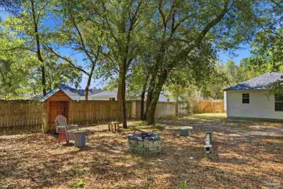 7312 Gordon Evans Rd, Navarre, FL 32566 - Photo 2