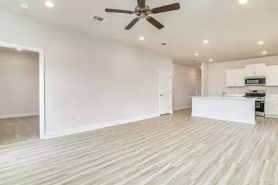 2138 Aqua St, Gulf Breeze, FL 32563 - Photo 4