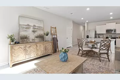 2138 Aqua St, Gulf Breeze, FL 32563 - Photo 6