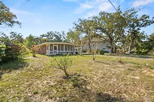 3 Driftwood Ave, Gulf Breeze, FL 32561 - Photo 2