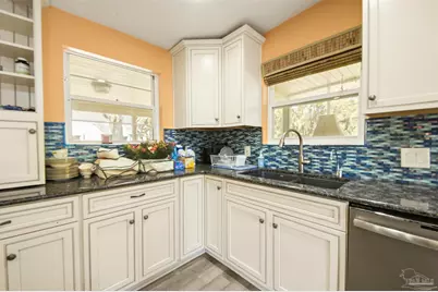 3 Driftwood Ave, Gulf Breeze, FL 32561 - Photo 10