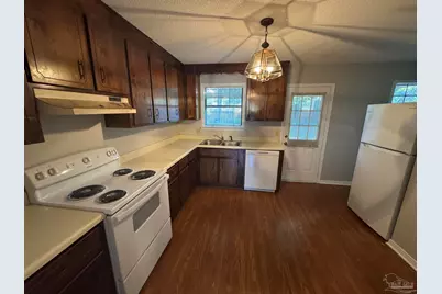 6417 Kennington Cir, Milton, FL 32570 - Photo 4