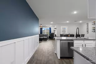 5585 Lancelot Trl, Milton, FL 32583 - Photo 4