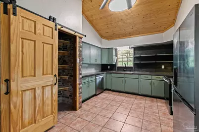 6050 W Hwy 4, Century, FL 32535 - Photo 2