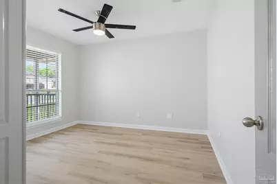 809 Bunting Ct, Cantonment, FL 32533 - Photo 4