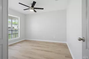 809 Bunting Ct, Cantonment, FL 32533 - Photo 4