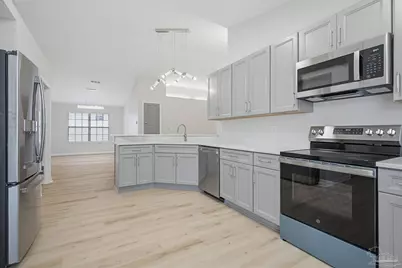 809 Bunting Ct, Cantonment, FL 32533 - Photo 10