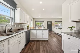 301 Dwight Ave, Pensacola, FL 32507 - Photo 14