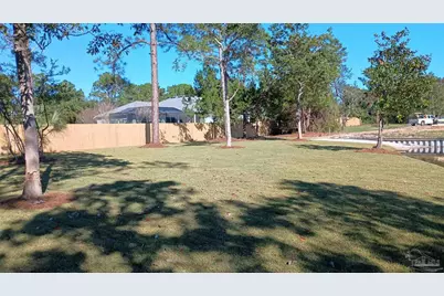 4235 Soundside Dr, Gulf Breeze, FL 32563 - Photo 4