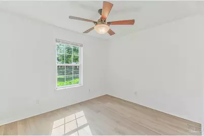 4285 Lindsay Ln, Pace, FL 32571 - Photo 8