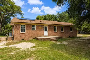 5919 Mitchell Ln, Pensacola, FL 32526 - Photo 1