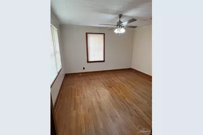 5919 Mitchell Ln, Pensacola, FL 32526 - Photo 4