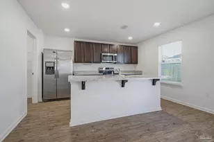 5894 Blackhorse Cir, Pensacola, FL 32526 - Photo 2