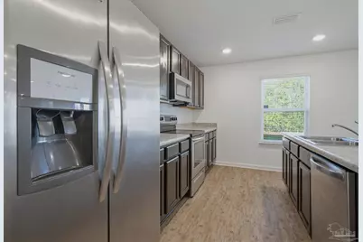 5894 Blackhorse Cir, Pensacola, FL 32526 - Photo 16