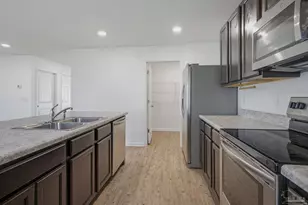 5894 Blackhorse Cir, Pensacola, FL 32526 - Photo 1