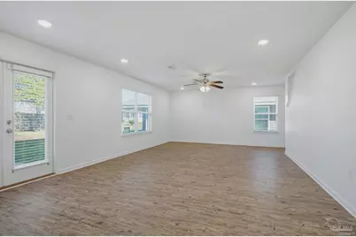 5894 Blackhorse Cir, Pensacola, FL 32526 - Photo 20