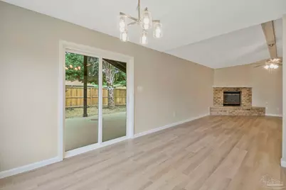 868 Valley Ridge Cir, Pensacola, FL 32514 - Photo 8