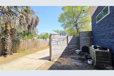 315 S N St, Pensacola, FL 32502 - Photo 4