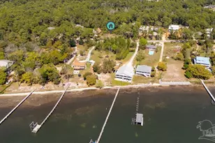 99-100 Soundside Dr, Gulf Breeze, FL 32563 - Photo 1
