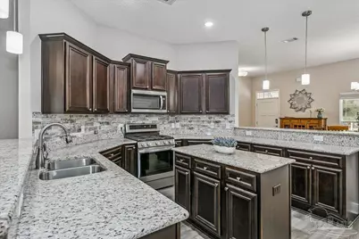 1911 Ladybird Ln, Gulf Breeze, FL 32563 - Photo 4