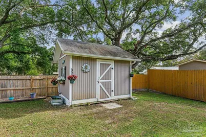 1911 Ladybird Ln, Gulf Breeze, FL 32563 - Photo 38