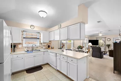 5566 Meadow Creek Pl, Gulf Breeze, FL 32563 - Photo 8