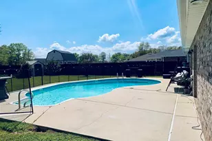 2435 Covered Bridge Ln, Pace, FL 32571 - Photo 4